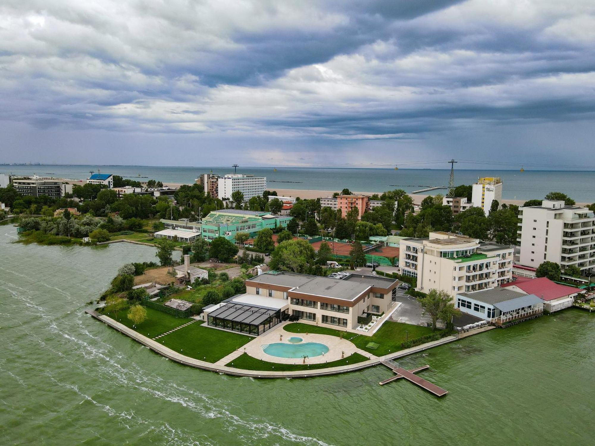 Belinda Hotel Mamaia Adults Only Luaran gambar